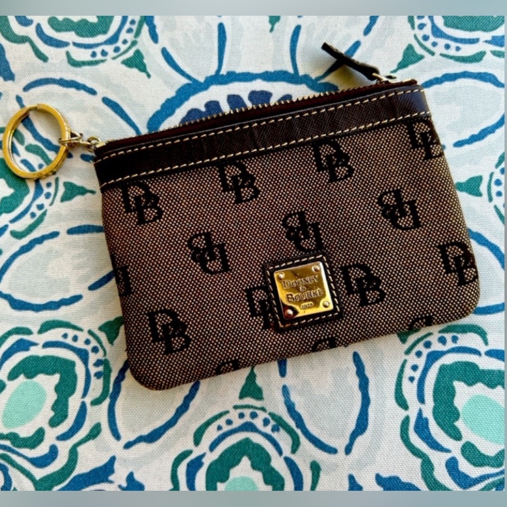 Dooney & Bourke Chain Wristlet-EUC
